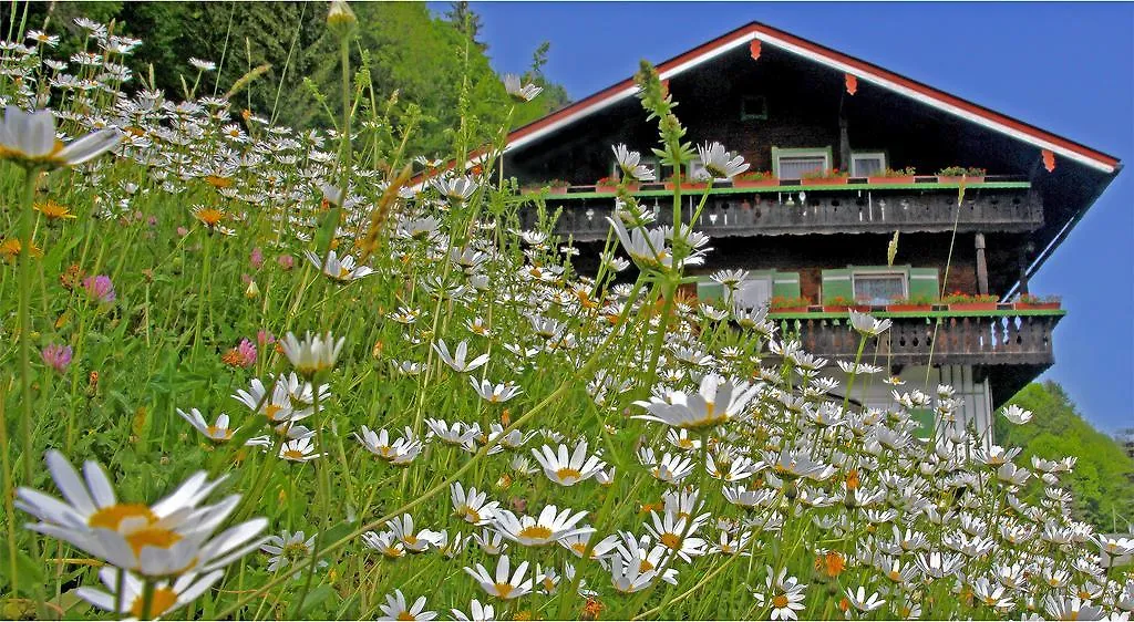 فندق Gaestehaus Bergwald بيرشتسغادن